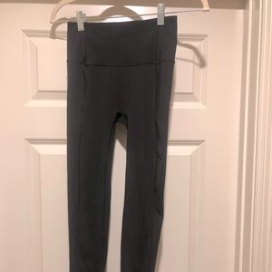 Lululemon size 4